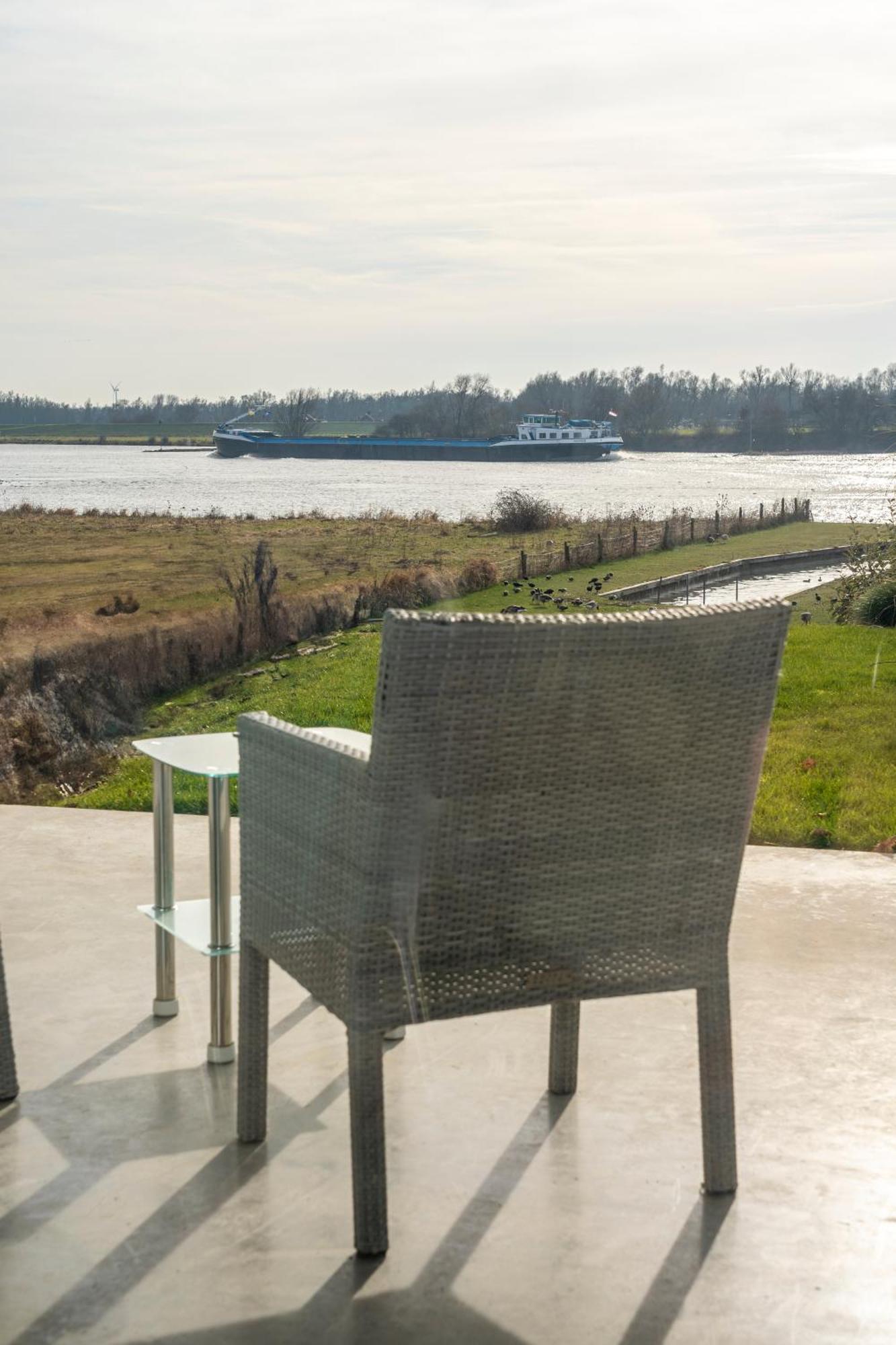 Luxe Apartment Direct Aan De Rivier Rhenen Dış mekan fotoğraf